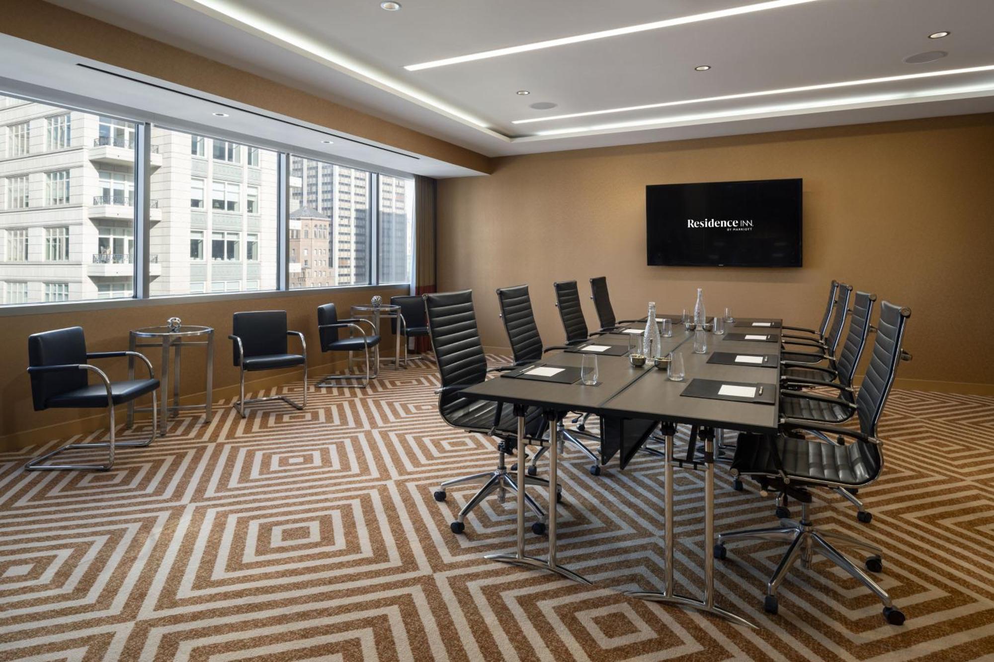Residence Inn By Marriott Chicago Downtown Magnificent Mile Екстериор снимка