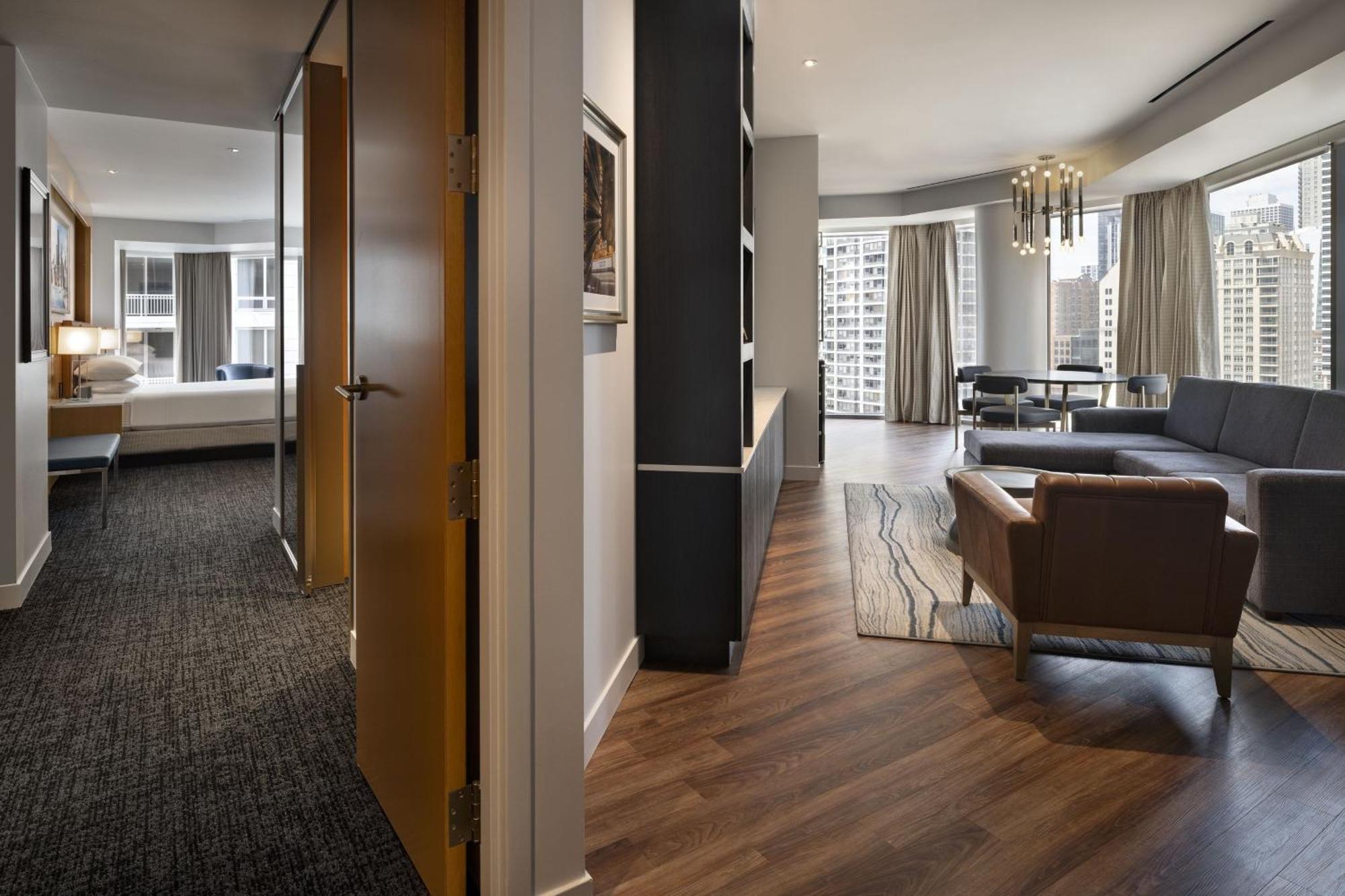 Residence Inn By Marriott Chicago Downtown Magnificent Mile Екстериор снимка